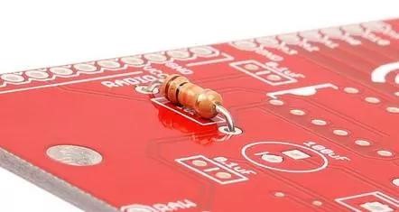 絲印指出了這個(gè)LED是電源指使燈